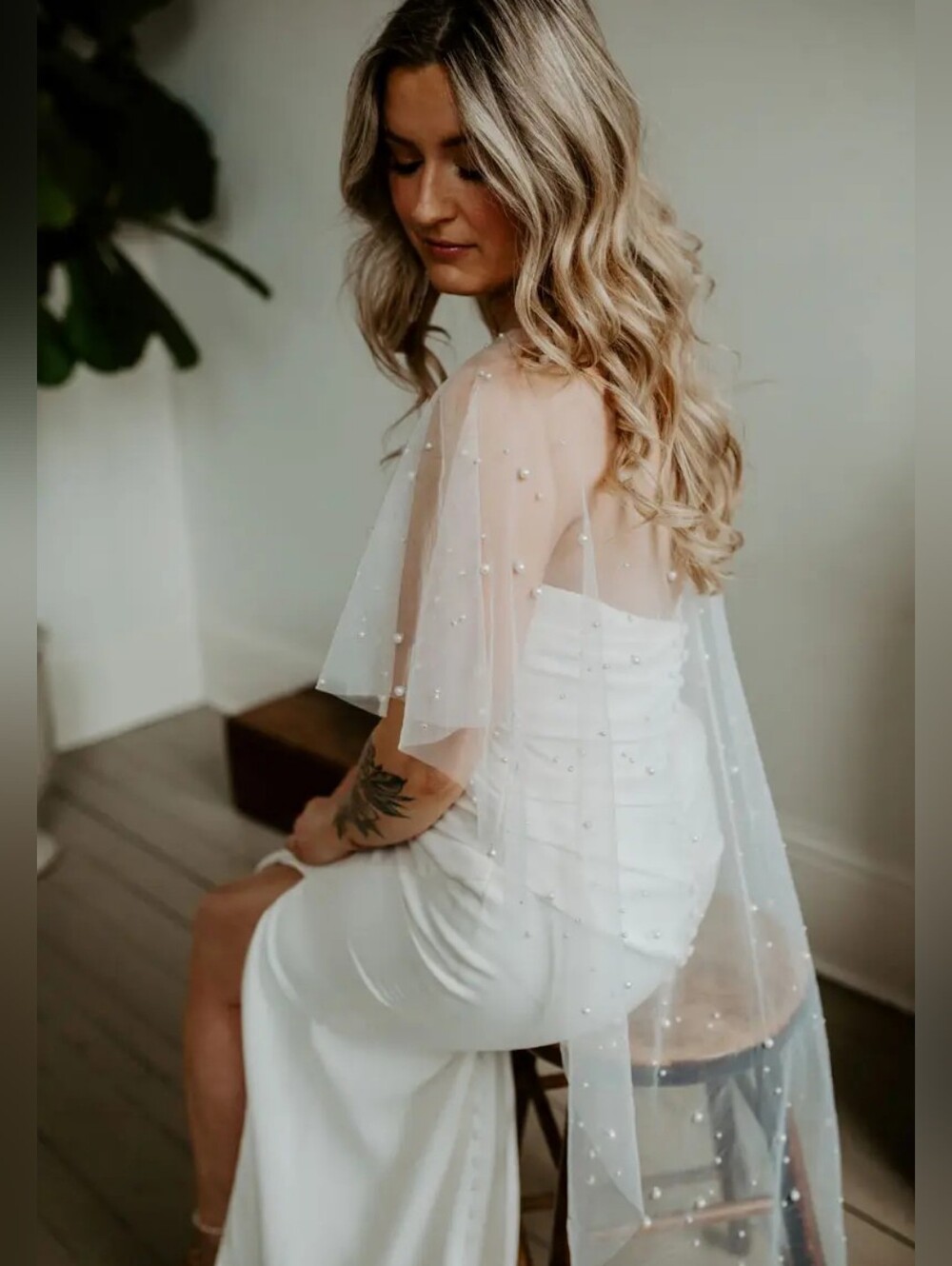 Ruffled Rose Veils White Lily Beaded Pearl Cape